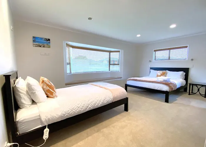 Holiday home Spacious Retreat With Mountain View *